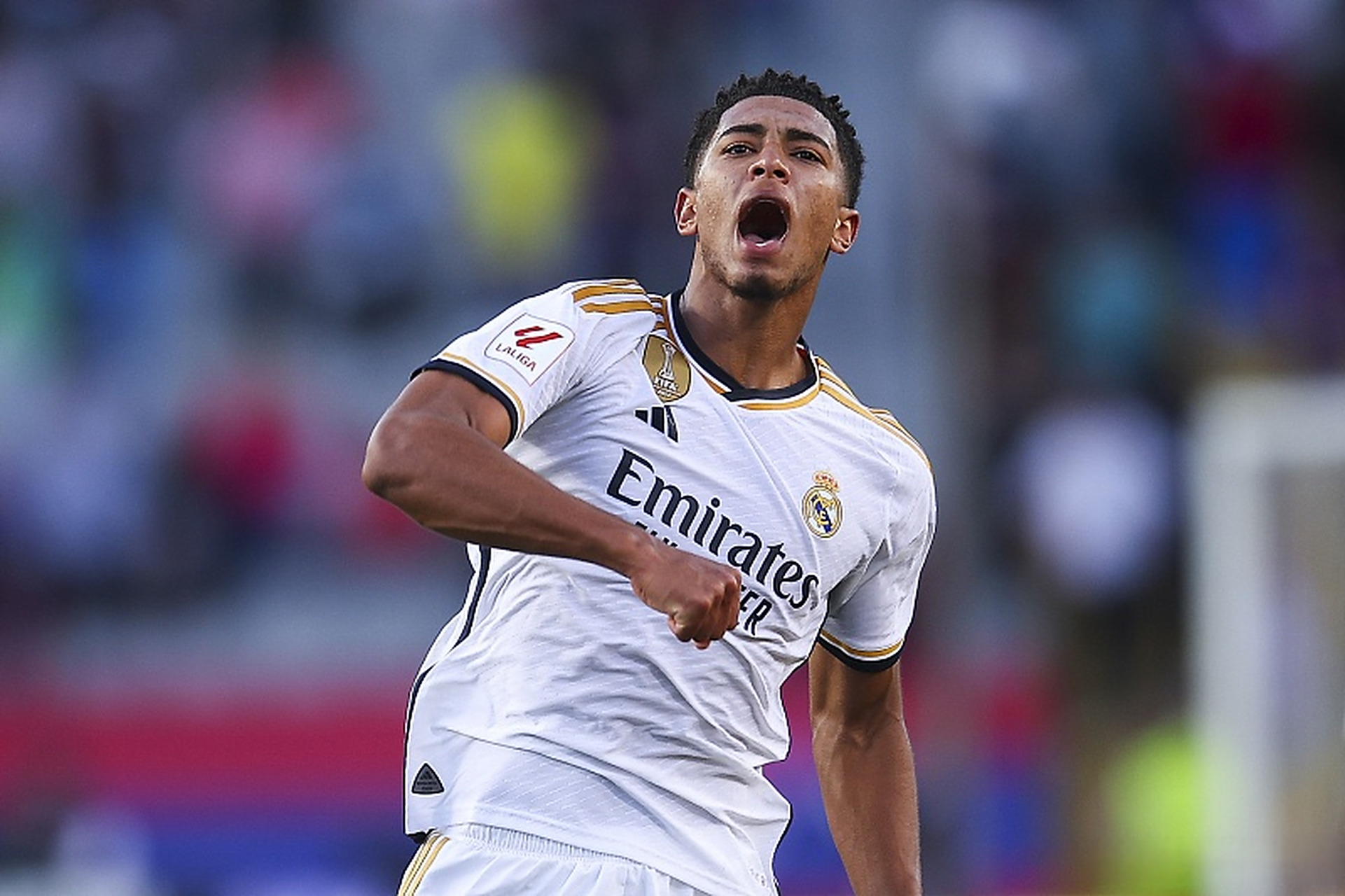 五粮液与2026世界杯“和美”之约，12.5京东直播见证联名产品首发（五粮液携手2026世界杯，“和美”联名新品12.5京东直播首发）