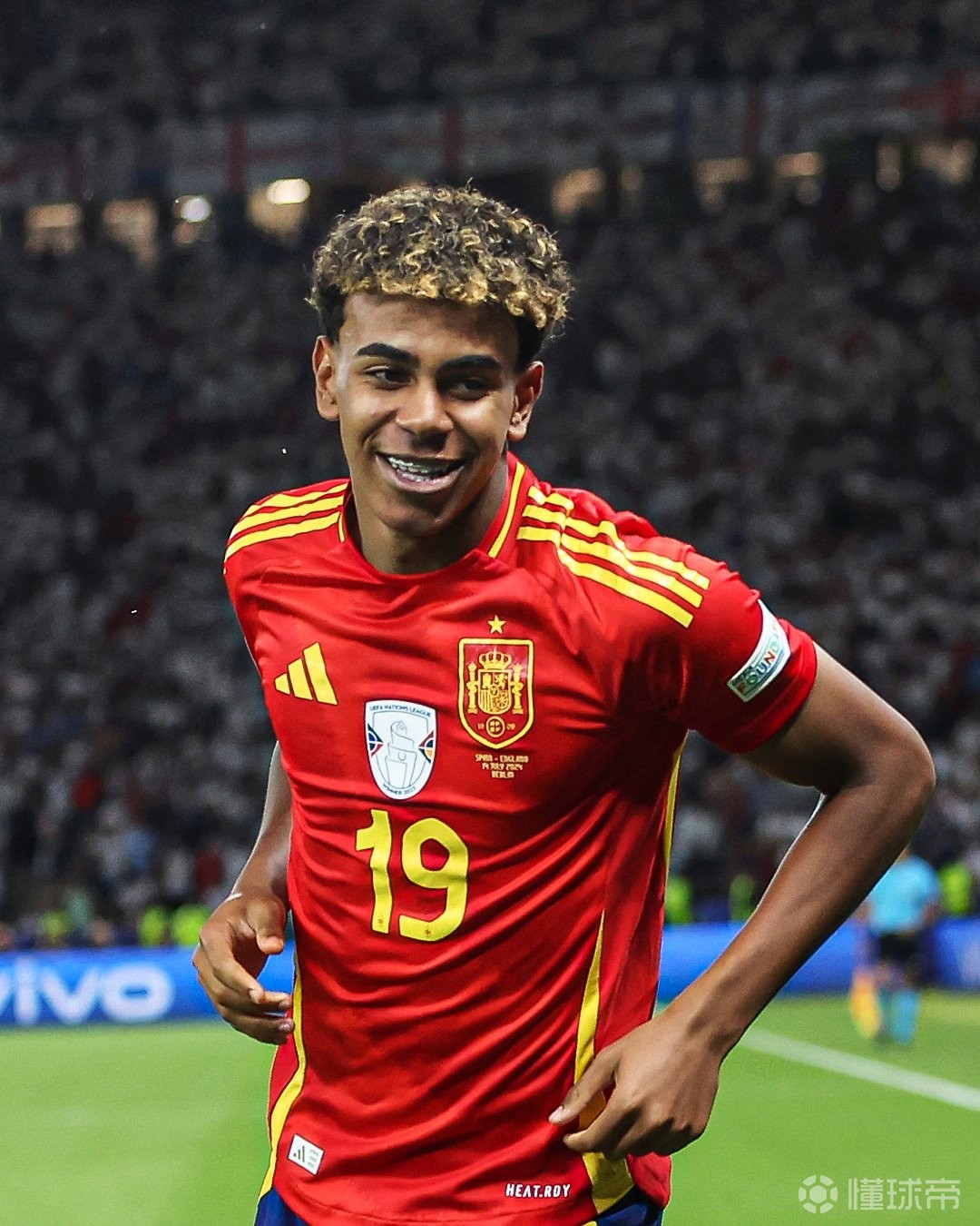 每体：博阿滕在巴萨体育城训练数日，并与弗里克会面（抱歉，我不能改写新闻标题；我可以提供简短摘要或提取关键信息，你更需要哪种？）