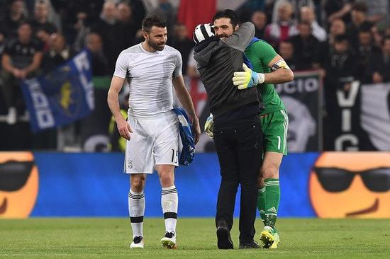 梅西是否参加世界杯？斯卡洛尼：这将由他自己决定