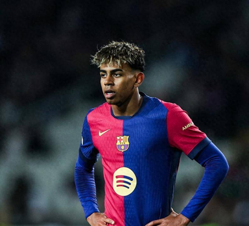 邓亚萍怒揭3人窘境！樊振东夺冠反显男乒危机，统治时代真要终结？（邓亚萍直言三人陷困境，樊振东夺冠难掩男乒隐忧，统治时代要落幕？）