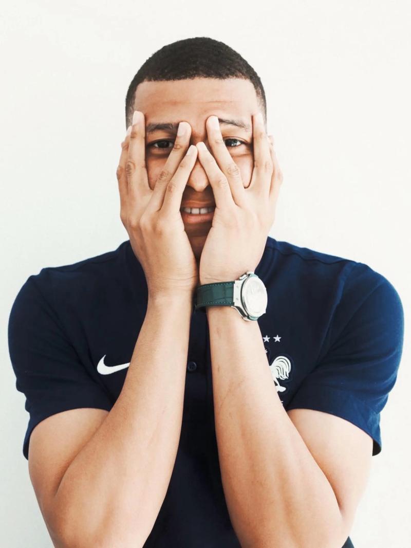 3-2伯恩茅斯，桑德兰队史首次英超联赛两球落后逆转取胜（桑德兰3-2逆转伯恩茅斯，队史英超首次两球落后翻盘取胜）