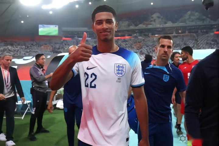 拉门斯：B费在我来曼联前就向我前队友打听我，说他会照顾我（拉门斯：加盟曼联前，B费通过我前队友了解我并承诺照顾我）